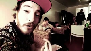 Casper freestylt backstage mit der Korg-App / Freestyle / Spit