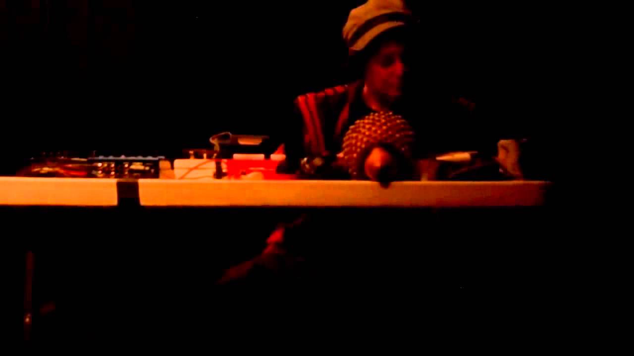 Rosie Langabeer - Aux Performance Space, Philadelphia 9/21/2015