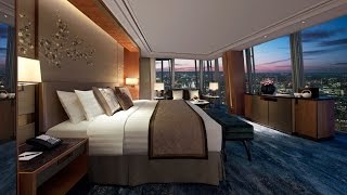 London luxury hotel room tour  ShangriLa at The Shard with crazy views