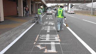 (80万回再生感謝) 2018 青森空港 道路のライン引き 路面標示施工 4K版