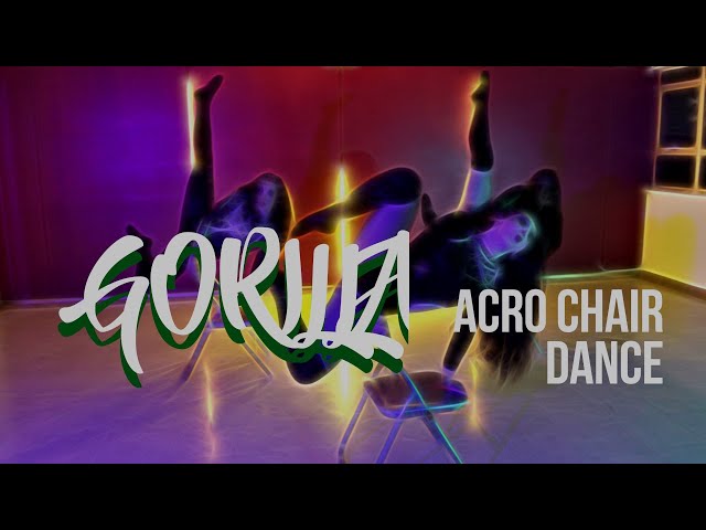 Toda la magia y brutal sensualidad de esta canciòn de bruno Mars. SEGUNDO GRUPO (3) ALUMNAS Y PROFESORA.
