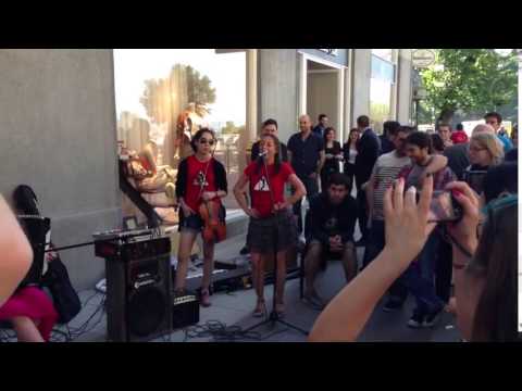 ქუჩის მუსიკის დღე უცხოელი მოხალისეები