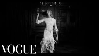 You Better Work. Karlie Kloss and the Little White Dress - Vogue