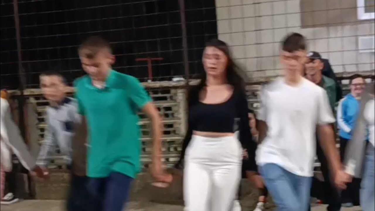 Kolo za Sumeju iz Gluhe Bukovice ovakoje to izgledalo