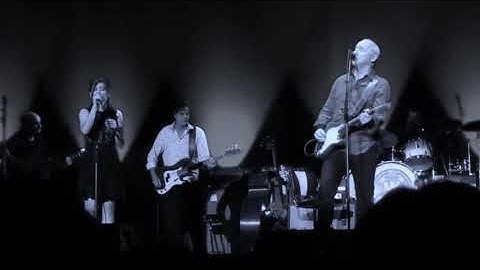 Seattle -Mark Knopfler & Ruth Moody -   Caen 27 06 2013