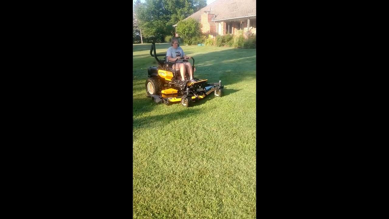 CUB CADET TANK M72 For Sale - YouTube