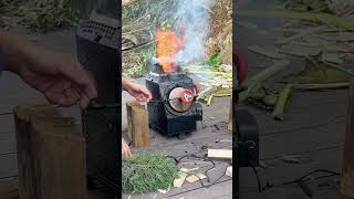 Burning pine needles doesn't produce smoke #automobile #burningstove #fire #camping #cooking #diy