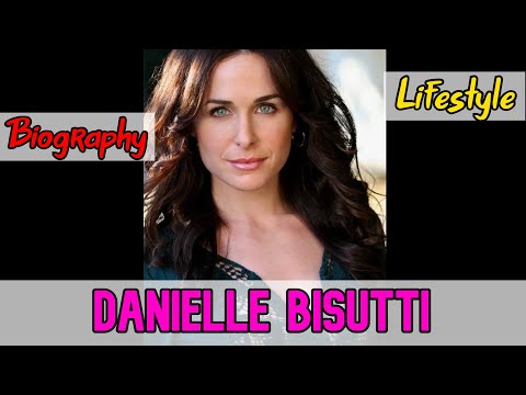 Video: Danielle Bisutti Neto vrednost: Wiki, poročena, družina, poroka, plača, bratje in sestre