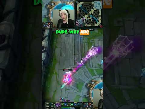 Was bro trying to help me or troll me? What do you think? #leagueoflegends