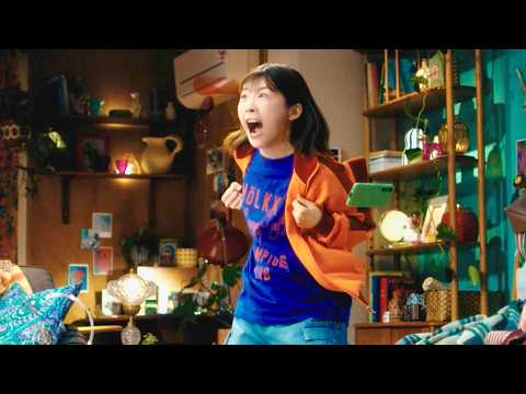 伊藤沙莉、リザードンexゲットで興奮ガッツポーズ！Pokemon Trading Card Game Pocket CM