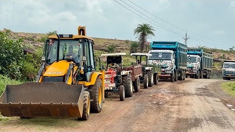 JCB 3DX Plus Loading Cow dung Mahindra Yuvo 575 Di John Deere 5050 4x4 Tractor for Banana Plantati..