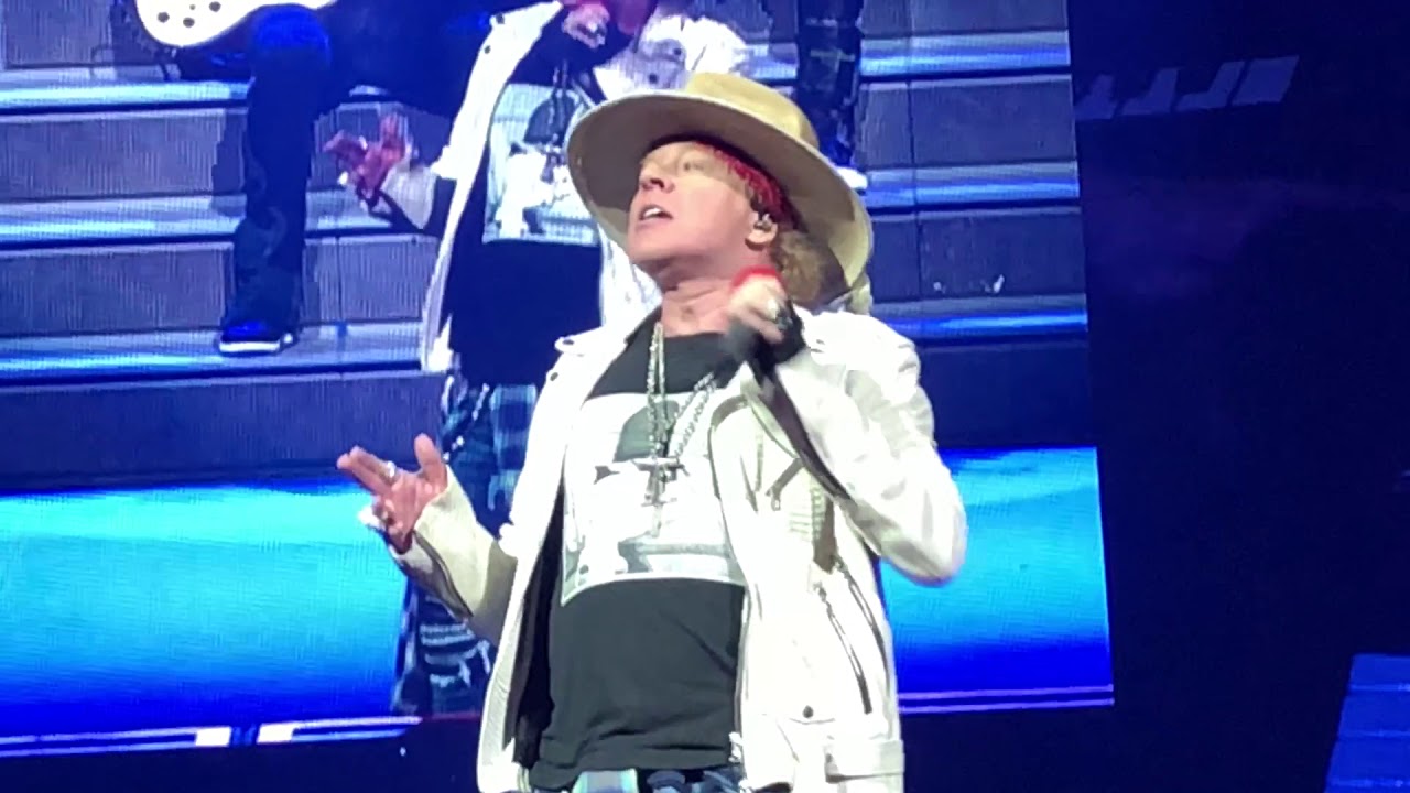 Guns and Roses Wichita Lineman Nashville 2017