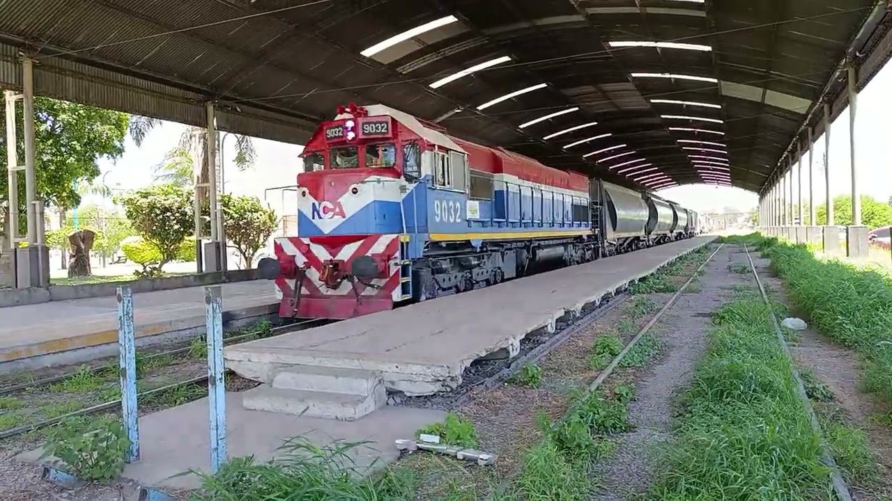 Gt- 22 (9032) con un Tren Cargado de N.C.A a su paso por 