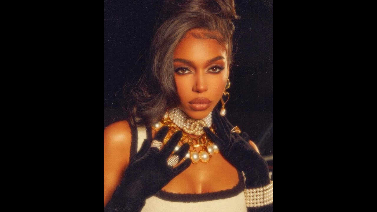 Этот богатый человек планирует поднять свой уровень💍после этого свидания😘