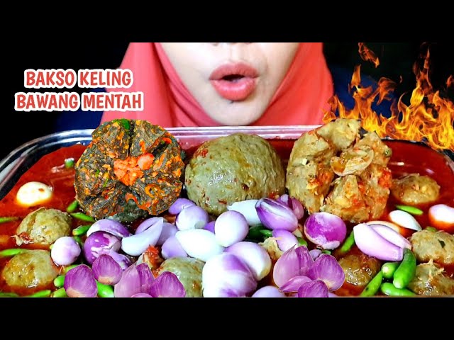 GAK KAPOK..!! MAKAN BAKSO PAKE BAWANG MENTAH,BAKSO KELING NYA THE BEST