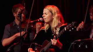 Aoife O'Donovan- Bull Frogs Croon: ii. Darkness / iii.Valentine (Live on eTown)