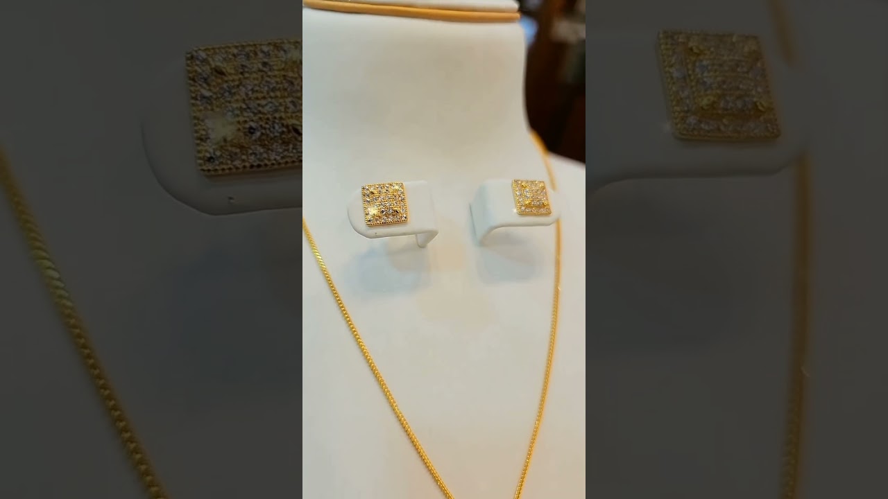 Beautiful Jaw Dropping Gold Chain Necklace