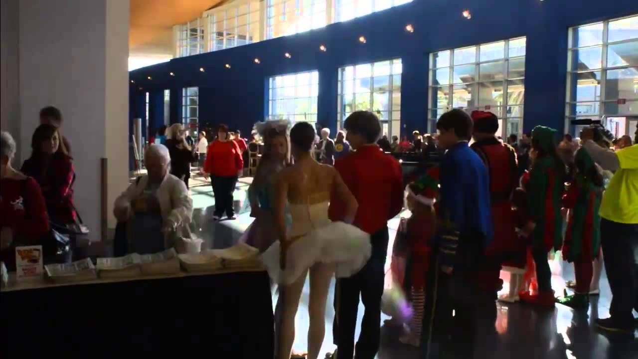Christmas City Gift Show 2013 - YouTube