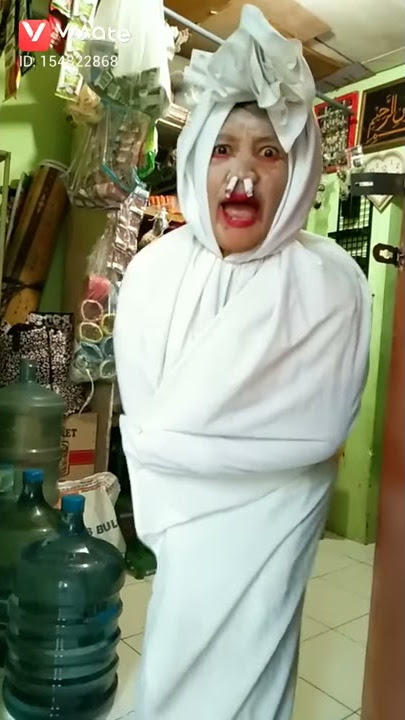 Aku mundur alon-alon fersi pocong