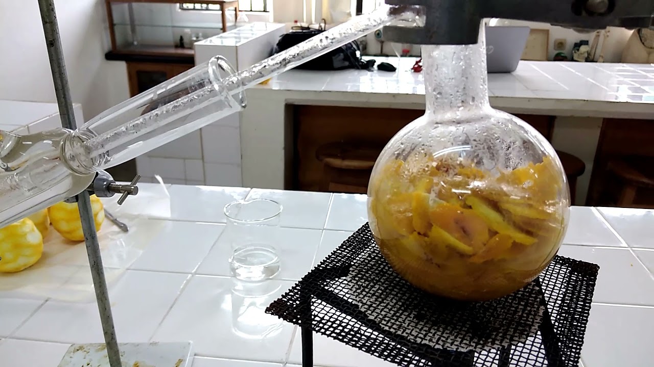 Extração do óleo essencial (LIMONENO) da casca da laranja.