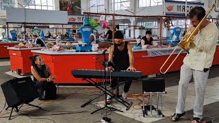 ВЕГЕТАРИАНЕЦ ПОЁТ В МЯСНОМ ПАВИЛЬОНЕ - Вася Август «ВЕГЕТАРИАНКА»
