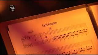 Björk - Earth Intruders SNL 2007 Part 1