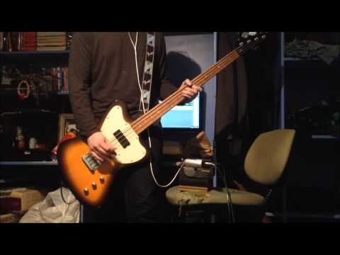 queens-of-the-stone-age---no-one-knows-bass-cover