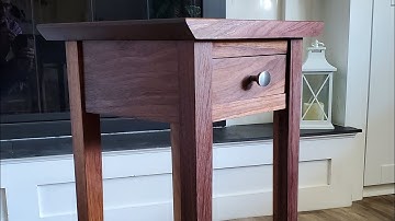 Walnut end table full build.