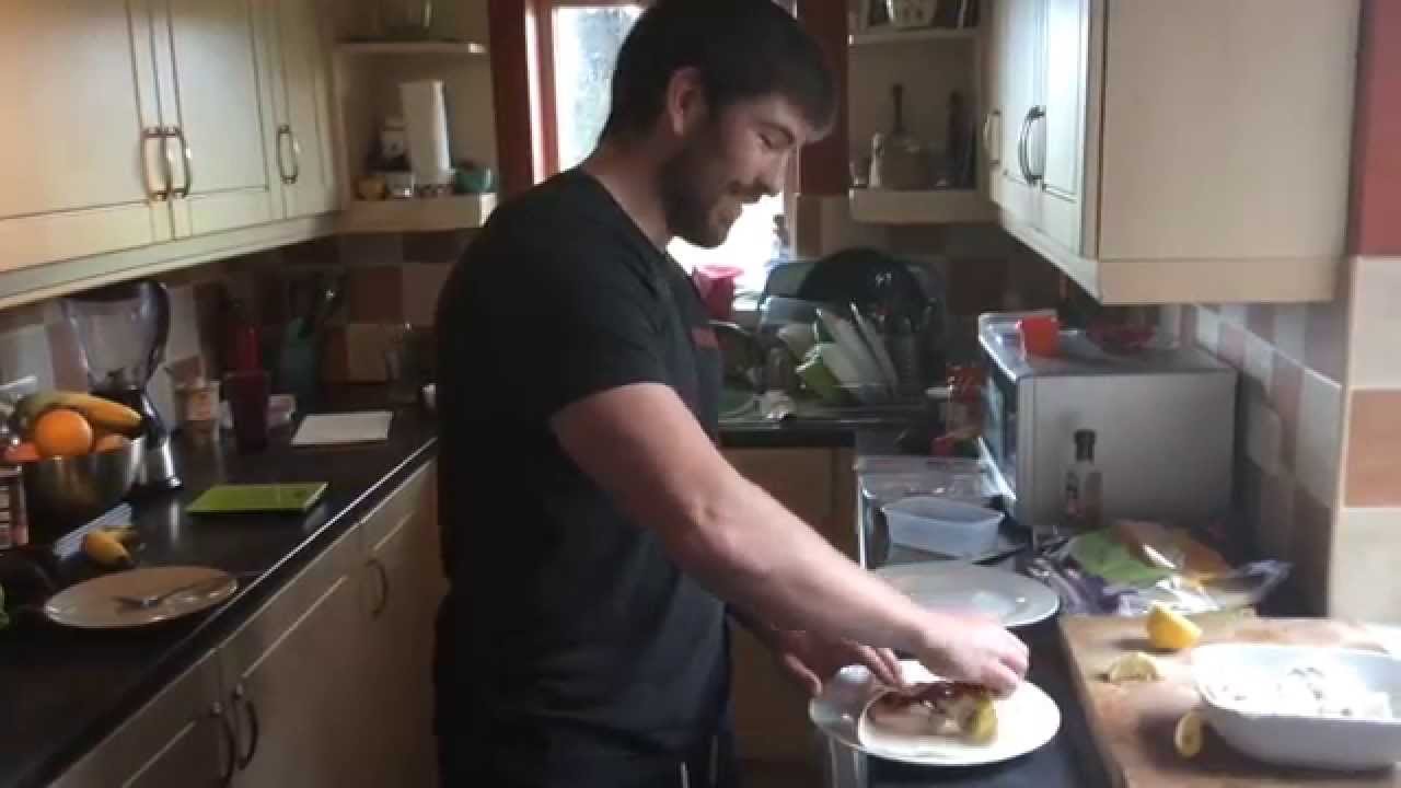 Cooking with John, Episode 7: High Protein wrap & rap.. - YouTube