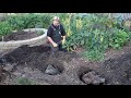 Crazy Gardening Trick To Dig Holes In Hard Soil And Condition The Earth