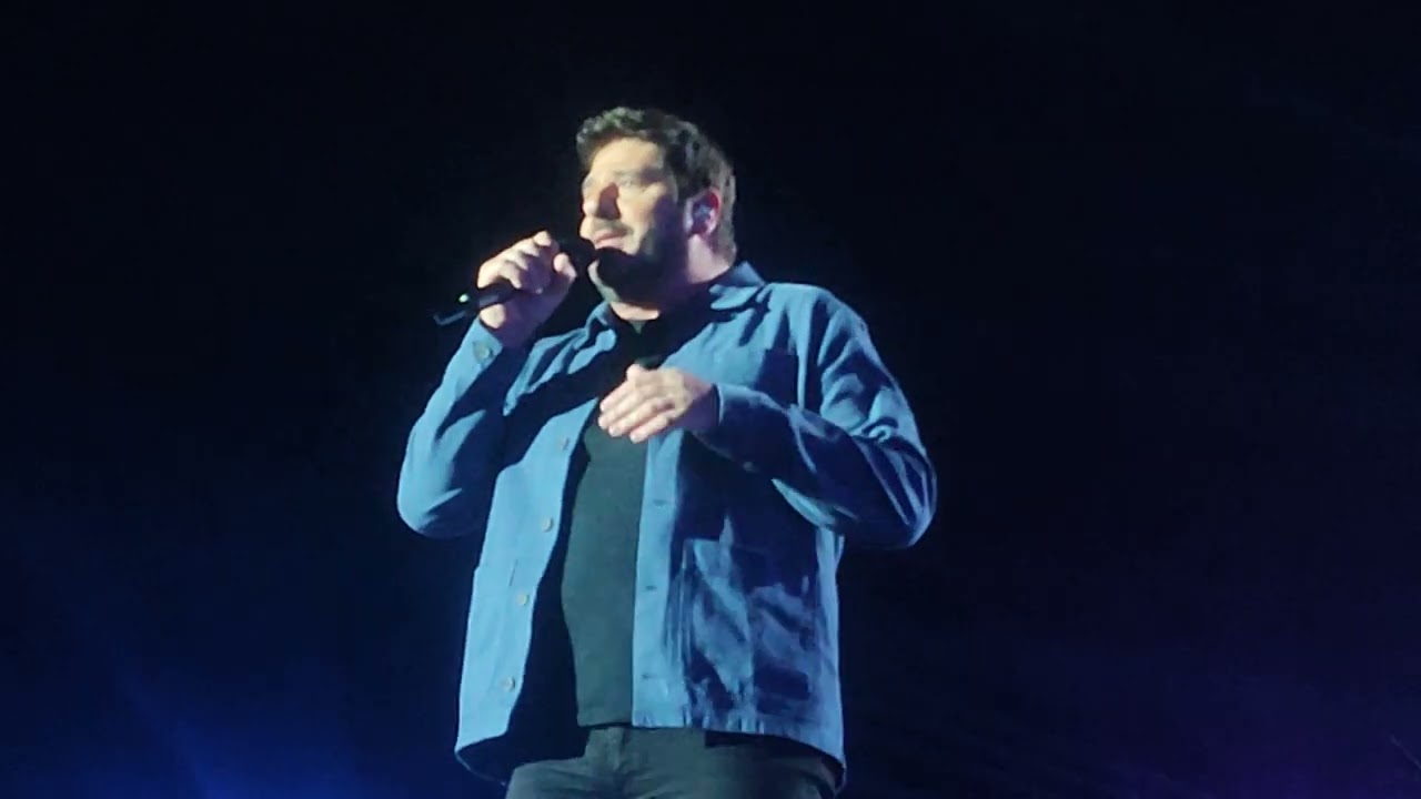 Patrick Fiori chante un medley de son dernier album pour la fête de la musique a Reims