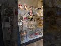 Редкий момент тишины перед Рождеством