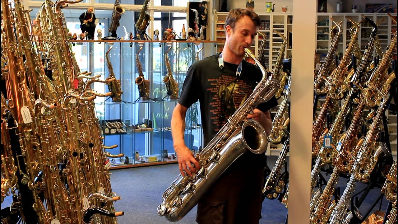 Лесников саксофон. Saxophone Rampone & Cazzani. Бари саксофон. Саксофон баритон с человеком.