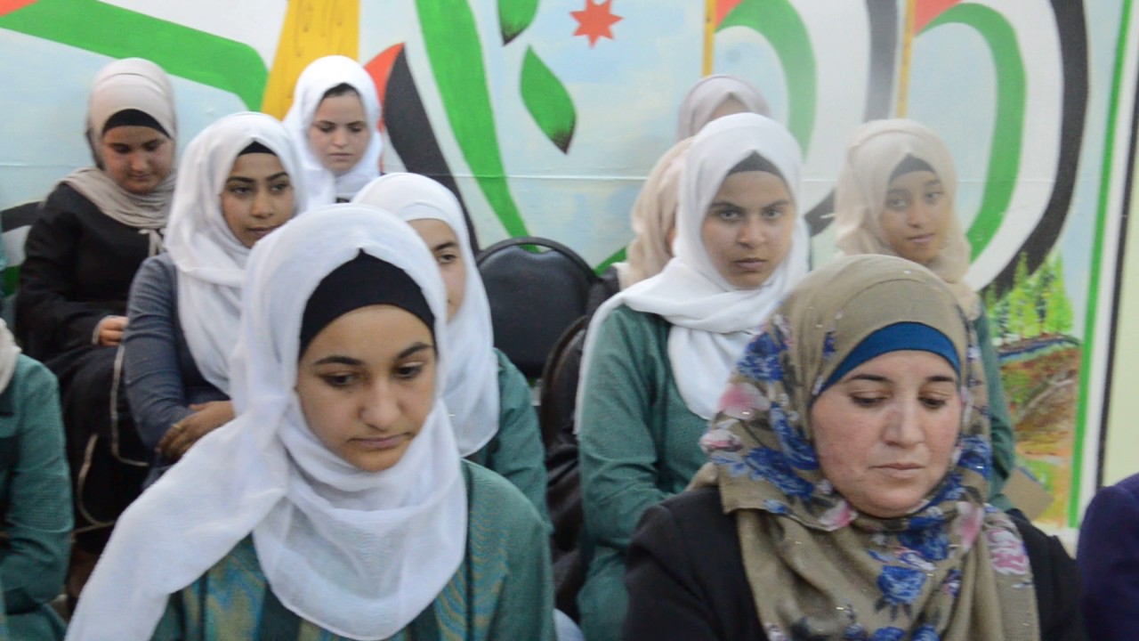 مدرسة المنشية الثانوية للبنات تحتفل بيوم المرور العالمي