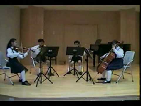 Mozart Divertimento K136