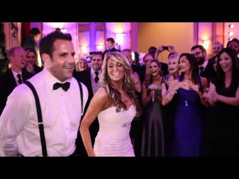 SURPRISE First Wedding Dance Video (Bride & Groom)