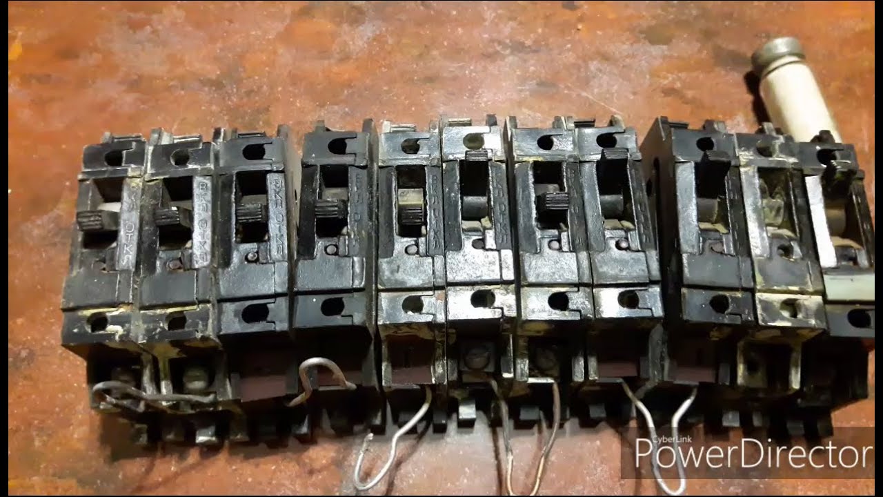 Латунь и серебро. Музейные электроавтоматы в металлолом.