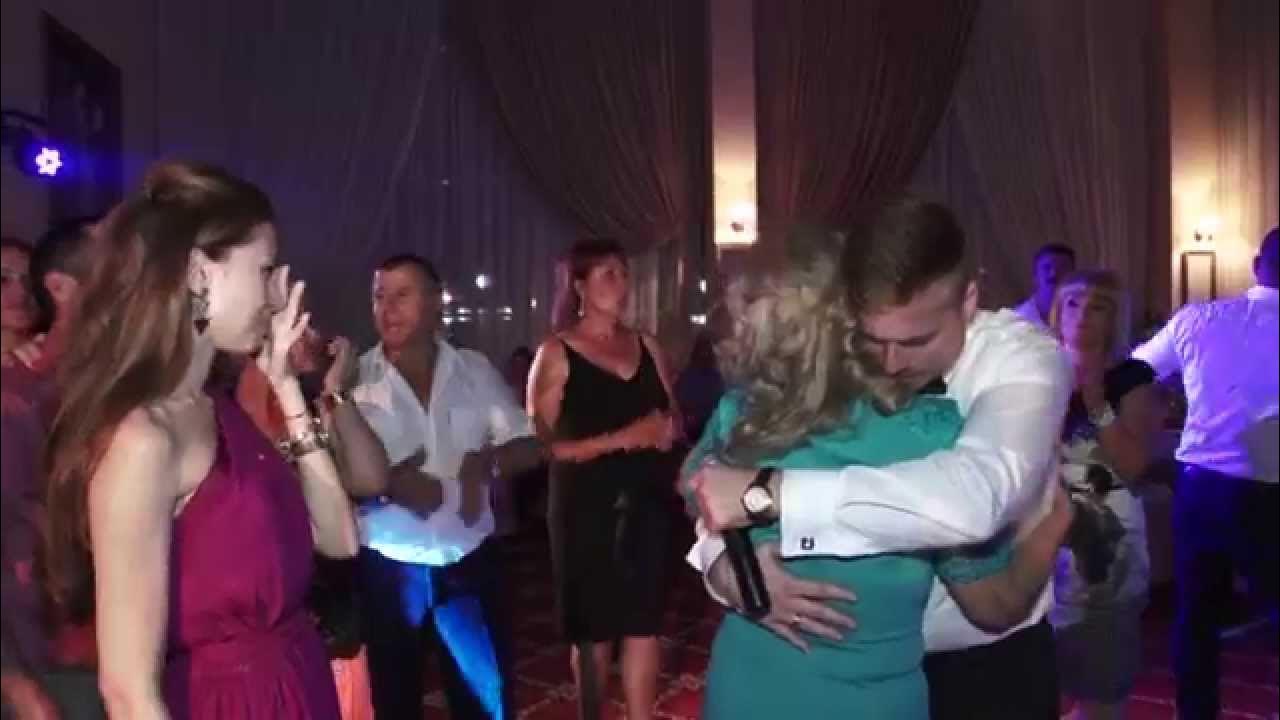 Свадебный рэп от мамы невесты. Свадьба дочери видео. Родители поют на свадьбе. Свадьба дочери видео. Свадьба пела.