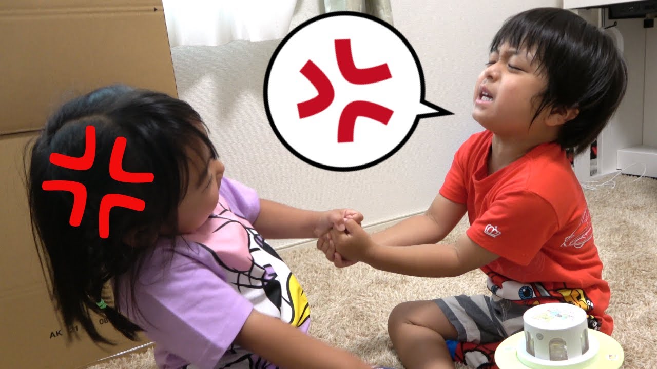 Collaboration] Arisa-chan and Mina-kun get into a huge fight over
