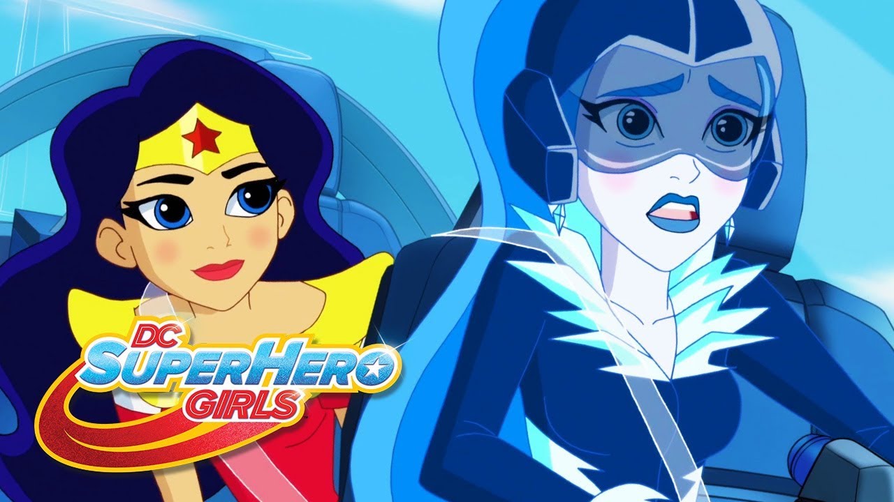 A toda mecha | 323 | DC Super Hero Girls