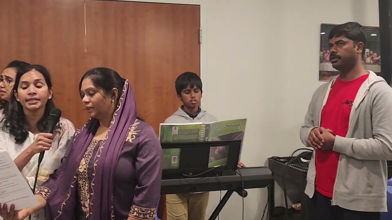 Isai Ondru Isaikkindren