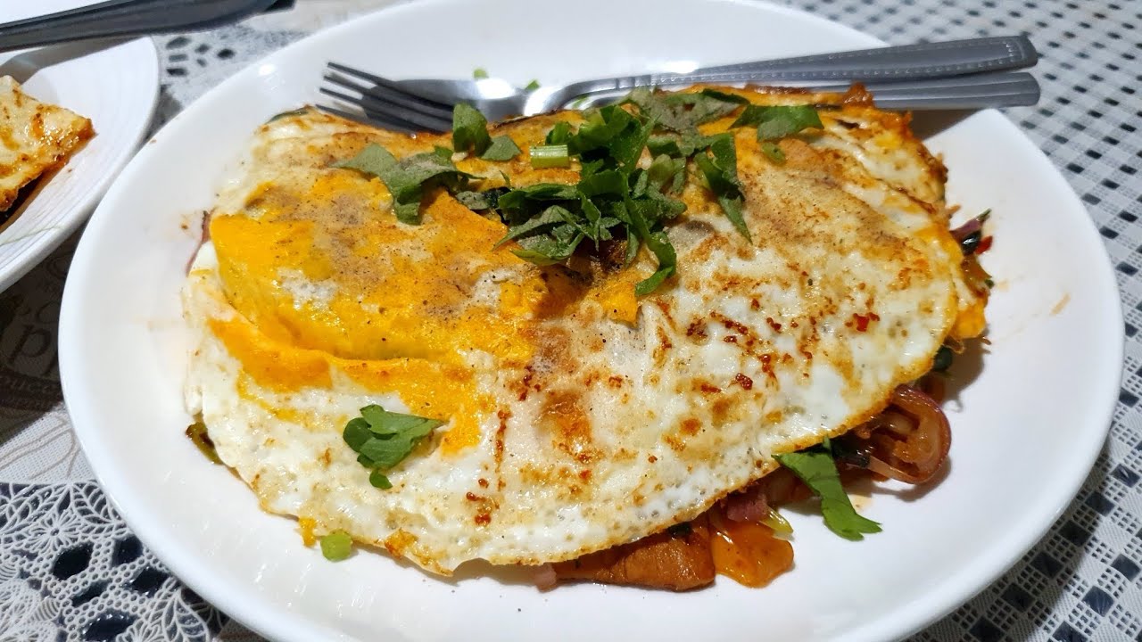 ผัดหมี่โคราชเส้นจันท์ ห่อไข่ สูตรดัดแปลง อร่อยเด็ดไม่ต้องปรุงเพิ่มเลยค่ะ ทำกินเอง ลูกๆชอบมาก