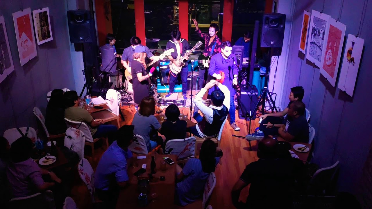 Tanya Markova - Pandemonium (Live at The Minokaua) - YouTube