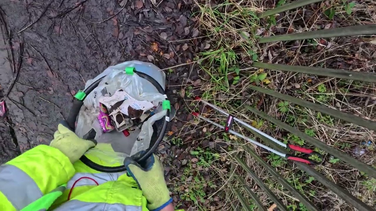 A Quiet Walk & A Trail Cleanup (5 Bags of Rubbish) 21/12/2025 Northallerton pt 2/6