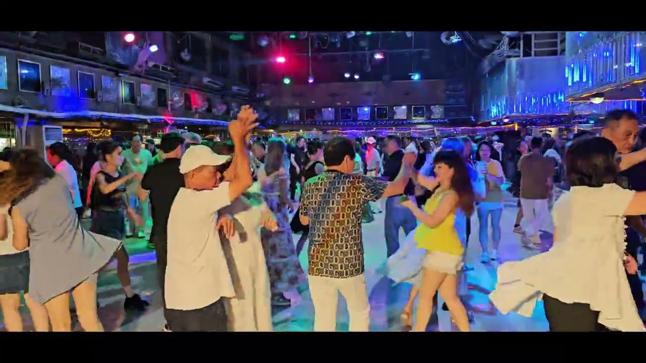 2025.09.02 台北巴哥率遊覽車造訪高雄皇妃大舞場，以舞會友，翅仔吉魯巴梭B，現場側錄。