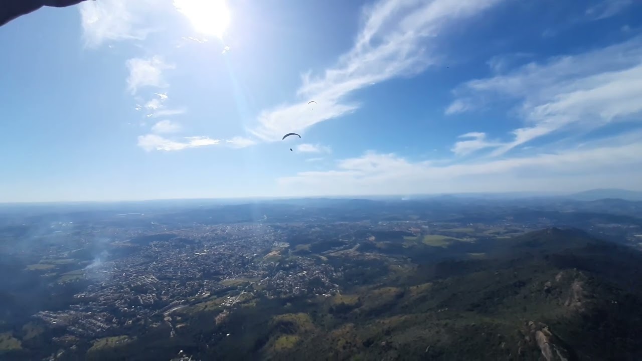 Pedra Grande Atibaia. Voo completo decolagem e pouso.