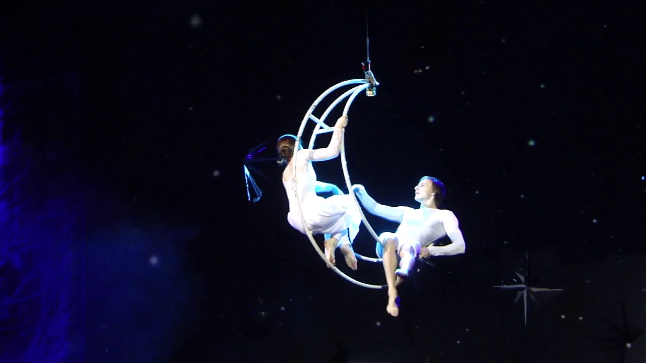 воздушные гимнасты - YouTube