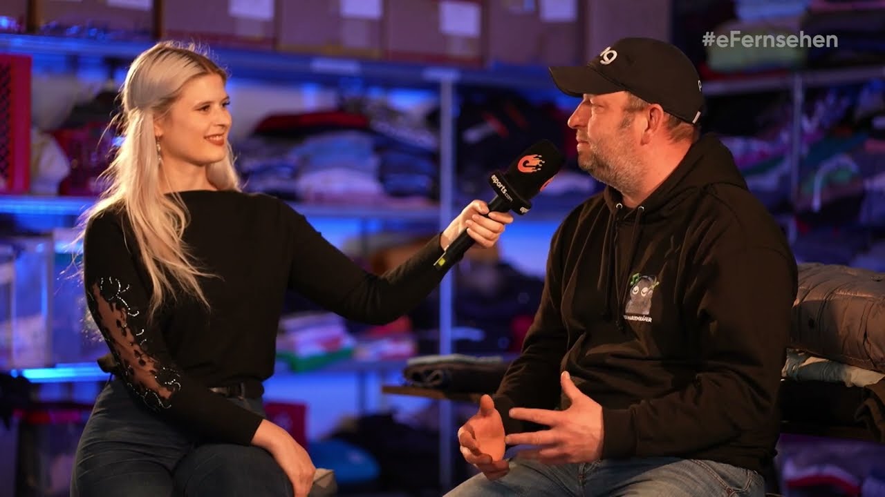 Streamer helfen Obdachlosen - On Tour mit dem Charity Bus des Marienkäfer e.V.