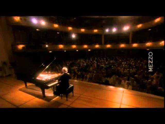 Beethoven - Sonate pour piano n°23 "Appassionata" : 1er mvt : Daniel Barenboim