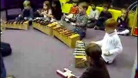 Addison Music Learning Centre Orff level 2 class plays song